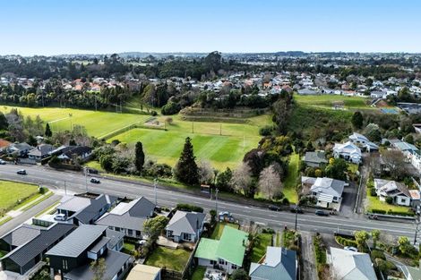 Photo of property in 228 Carrington Street, Vogeltown, New Plymouth, 4310