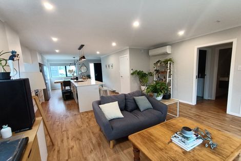 Photo of property in 72 Mawai Hakona Drive, Wallaceville, Upper Hutt, 5018