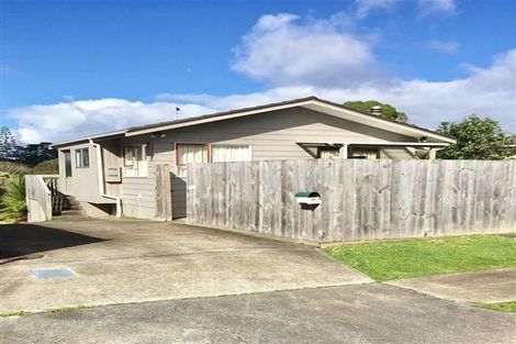 Photo of property in 13 Wilkinson Way, Browns Bay, Auckland, 0630