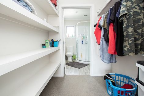 Photo of property in 2/9 Heath Street, Saint Andrews, Hamilton, 3200