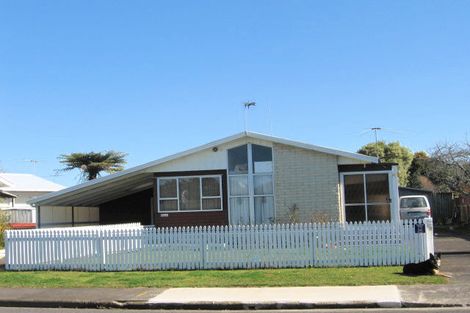 Photo of property in 3 Eastburn Street, Papakura, 2110