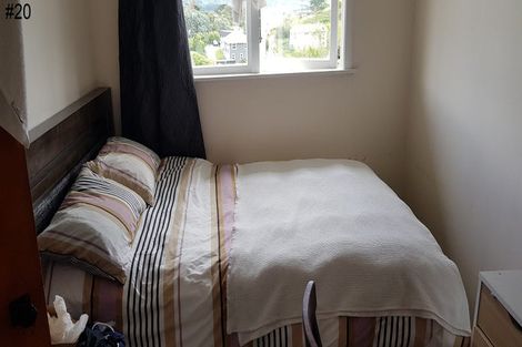 Photo of property in 20-22 Sievers Grove, Cannons Creek, Porirua, 5024