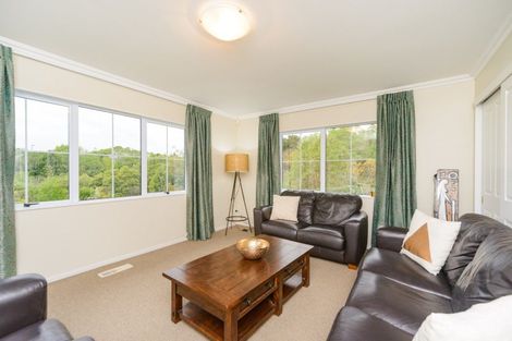 Photo of property in 22 Greenwood Place, Fitzherbert, Palmerston North, 4410
