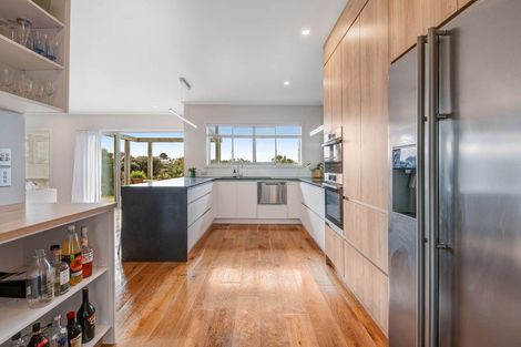 Photo of property in 51 Balboa Drive, Matakatia, Whangaparaoa, 0930
