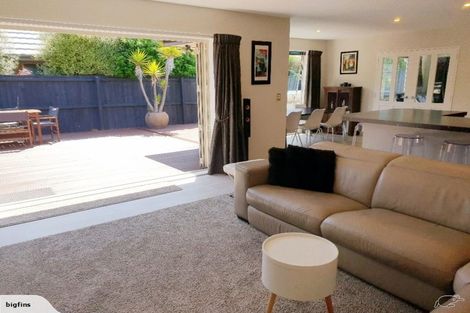 Photo of property in 76 Blue Gum Place, New Brighton, Christchurch, 8083