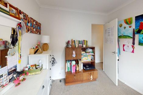 Photo of property in 12 Grange Place, Milson, Palmerston North, 4414