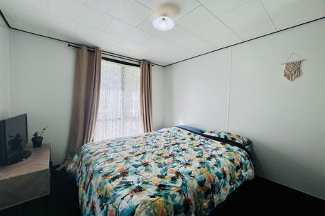 Photo of property in 5 Kopara Place, Clendon Park, Auckland, 2103