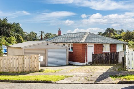 Photo of property in 28 Durham Street, Cannons Creek, Porirua, 5024