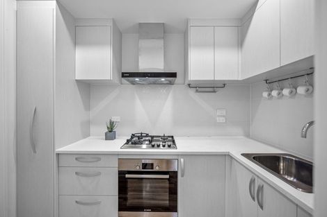 Photo of property in 5 Kingfisher Road, Silverdale, 0932