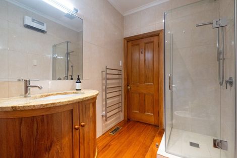 Photo of property in 29 Cameron Road, Bluff Hill, Napier, 4110