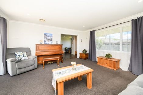 Photo of property in 9 Mahi Grove, Feilding, 4702
