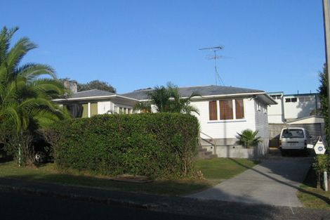Photo of property in 131 Bruce Road, Glenfield, Auckland, 0629