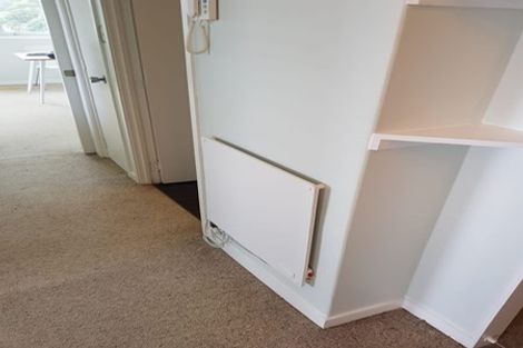 Photo of property in Grosvenor Flats, 19 Cottleville Terrace, Thorndon, Wellington, 6011