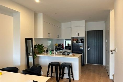 Photo of property in 4/60 Highland Drive, Highland Park, Auckland, 2010