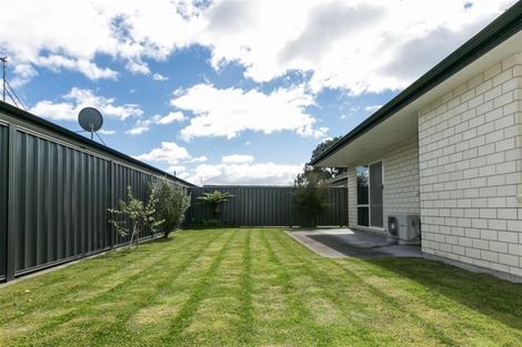Photo of property in 2a Mcnaughton Place, Onekawa, Napier, 4110