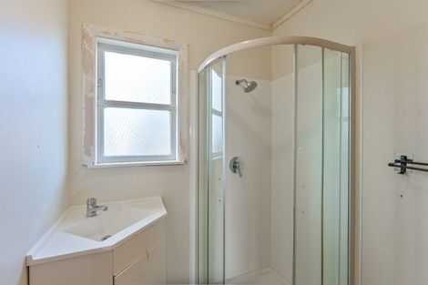 Photo of property in 30 Temuera Street, Otaki, 5512