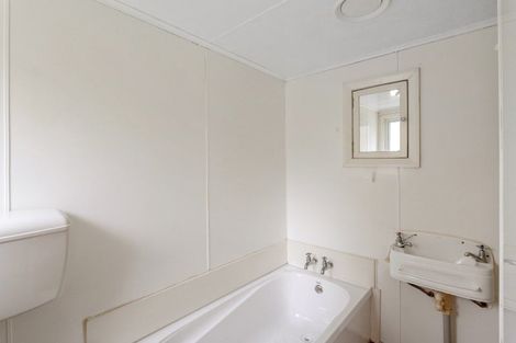 Photo of property in 2/14 Frederick Street, Waltham, Christchurch, 8011