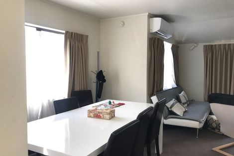 Photo of property in 7a Tirimoana Road, Te Atatu South, Auckland, 0602