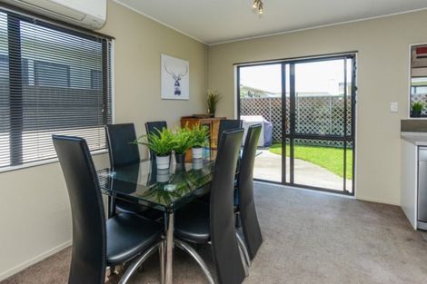 Photo of property in 1/205 Avondale Road, Greenmeadows, Napier, 4112