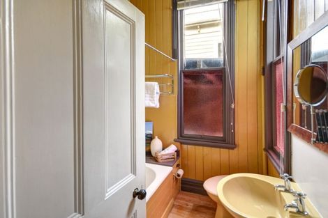 Photo of property in 10 Heriot Row, Dunedin Central, Dunedin, 9016