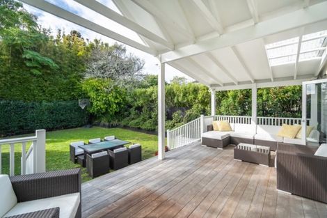 Photo of property in 5 Sentinel Road, Herne Bay, Auckland, 1011
