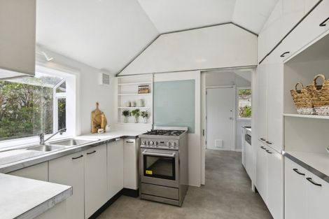 Photo of property in 8 Moir Street, Mount Victoria, Wellington, 6011