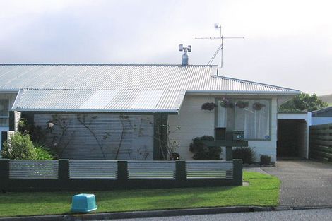 Photo of property in 6a Waiau Close, Kelson, Lower Hutt, 5010