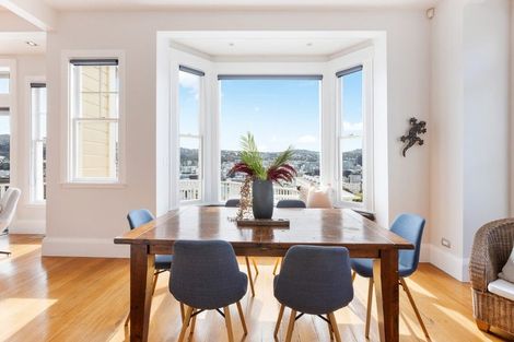 Photo of property in 17 Austin Street, Mount Victoria, Wellington, 6011