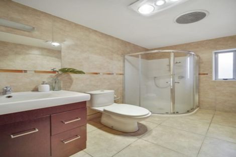 Photo of property in 7 John Broad Place, Flat Bush, Auckland, 2019