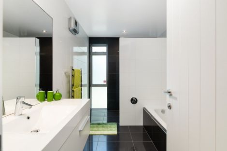 Photo of property in 116 Karewa Parade, Papamoa Beach, Papamoa, 3118