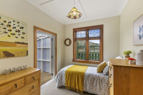 Photo of property in 238 Queens Drive, Lyall Bay, Wellington, 6022