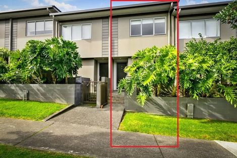 Photo of property in 6/1 Gracechurch Drive, Flat Bush, Auckland, 2016