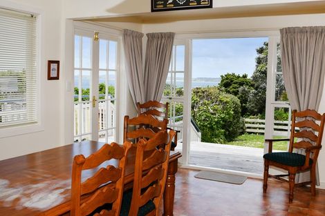 Photo of property in 38 Cumberland Street, Leigh, 0985