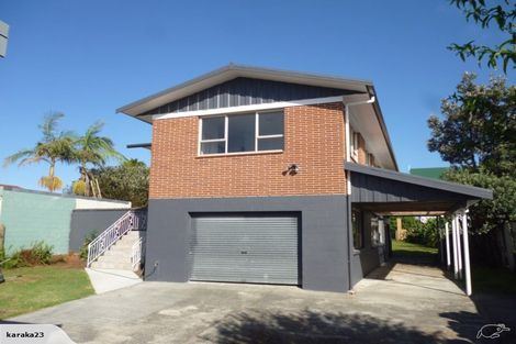 Photo of property in 3 Marama Place, One Tree Point, 0118