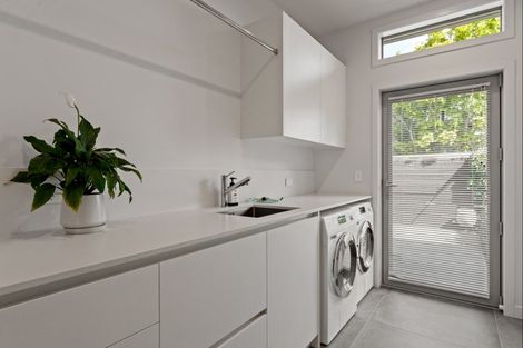 Photo of property in 10 Oystercatcher Lane, Point Wells, 0986