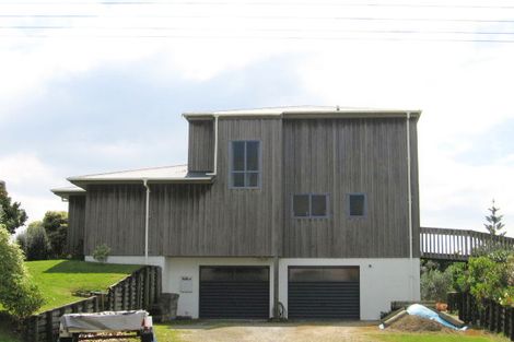 Photo of property in 1057 Papamoa Beach Road, Papamoa Beach, Papamoa, 3118