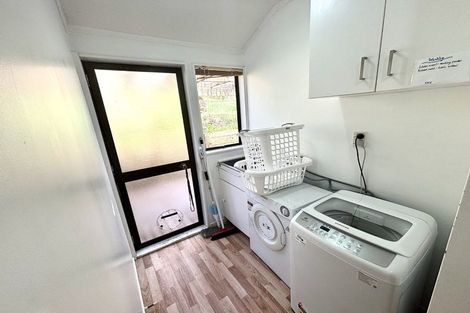 Photo of property in 22 Albatross Close, Whitby, Porirua, 5024