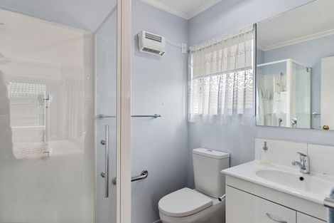 Photo of property in 240 Grandview Road, Western Heights, Hamilton, 3200