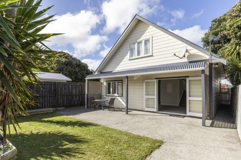 Photo of property in 18a Bolton Street, Petone, Lower Hutt, 5012