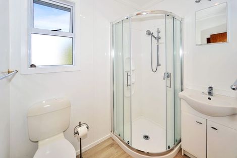 Photo of property in 2 Barrow Place, Te Puke, 3119