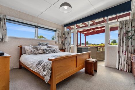 Photo of property in 15 Hawea Street, Mount Maunganui, 3116