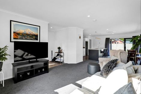 Photo of property in 3 Tangaroa Street, Waitara, 4320