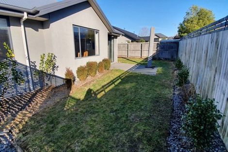 Photo of property in 29 Papaumu Green, Parklands, Christchurch, 8083