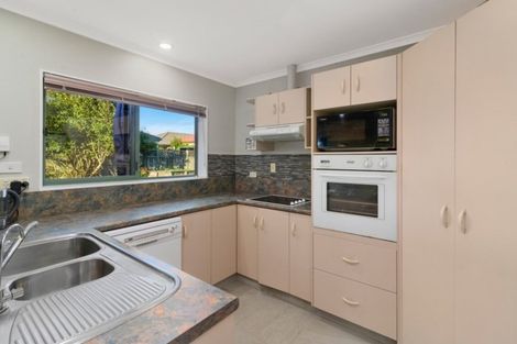 Photo of property in 11 Elmbridge Place, Owhata, Rotorua, 3010