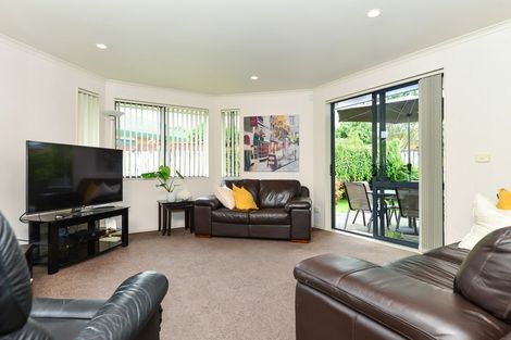 Photo of property in 12 Dorchester Place, Nawton, Hamilton, 3200