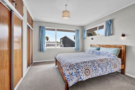 Photo of property in 15 Chilton Drive, Mairehau, Christchurch, 8052