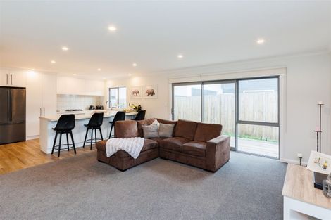 Photo of property in 4a Freedom Drive, Kelvin Grove, Palmerston North, 4414