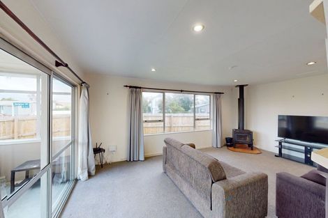 Photo of property in 2 Newton Place, Westbrook, Palmerston North, 4412