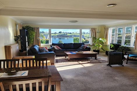 Photo of property in 62 Tahapa Crescent, Meadowbank, Auckland, 1072