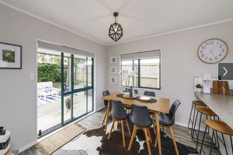Photo of property in 102 Roberts Line, Kelvin Grove, Palmerston North, 4414